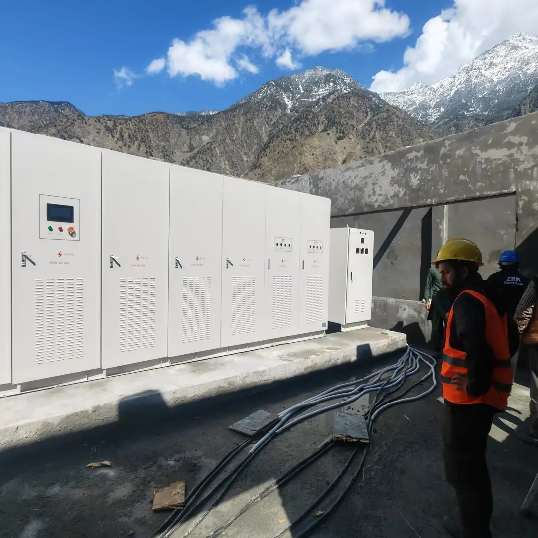 PV + storage + EV charging container in Pakistan logistics yard